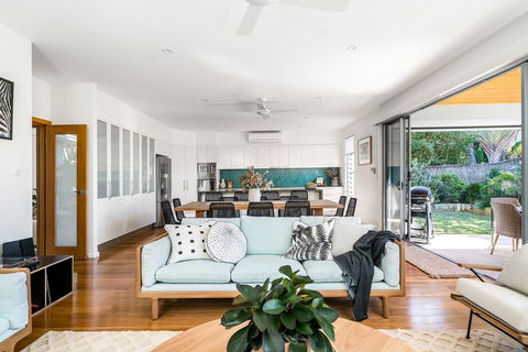 A PERFECT STAY - Shore Beats Work - SA Accommodation 3