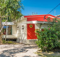 A SWEET ESCAPE - Beachcombers Cottage Beachfront - SA Accommodation