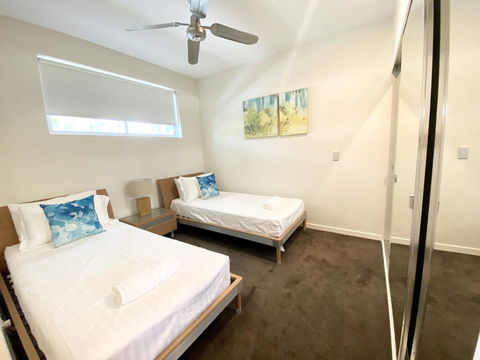 Absolute Beachfront - Cabarita Beach - Ocean Views - 3 Bed Apartment - SA Accommodation 2