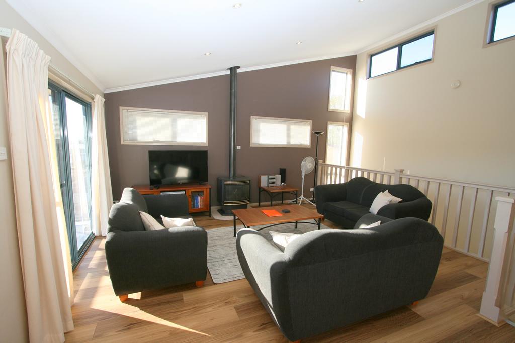 Rosemeath NSW SA Accommodation