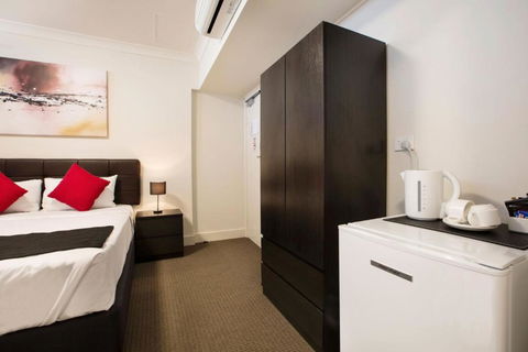 Enfield Hotel - SA Accommodation 4