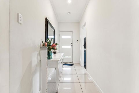 Enfield Executive - SA Accommodation 1