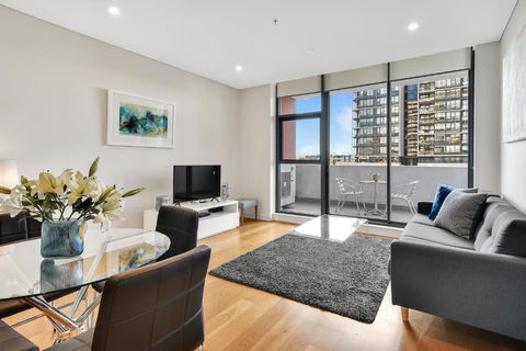 Fabulous Corporate Apartment Macquarie Park M907 - SA Accommodation 0