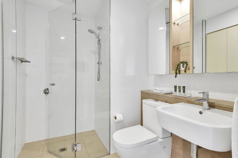 Fabulous Corporate Apartment Macquarie Park M907 - SA Accommodation 3