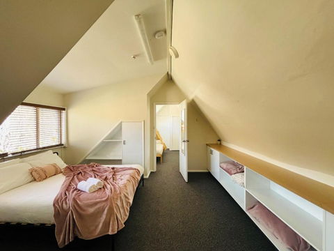 George IV Inn - SA Accommodation 3