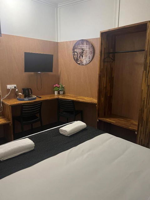 Gin Gin Budget Accommodation - SA Accommodation 0