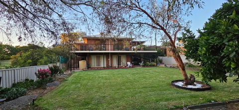Gungurru - SA Accommodation 2