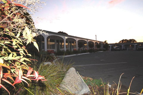 Hi Way Motor Inn - SA Accommodation 3