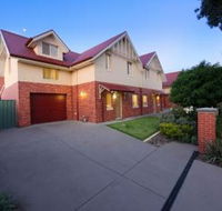 Albury Suites - Schubach Street