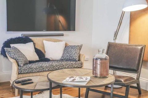 Ambrose On Byng - Central Location W/ 2 Bathroom - SA Accommodation 2