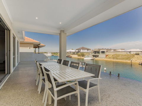 Aqua Vista - SA Accommodation 2