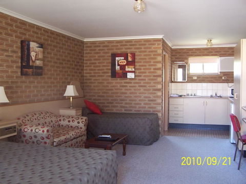 Arcadia Motor Inn - SA Accommodation 0