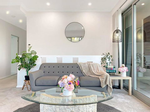 Luxury Retreat Sydney Airport Direct Train Line - SA Accommodation 1