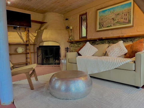 Maccys Cottages - SA Accommodation 0