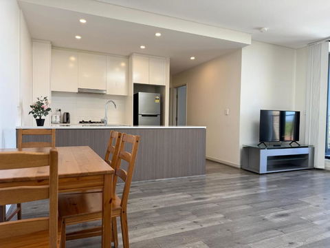Nice And Clean Apartment With Free Netflix And Parking - SA Accommodation 0