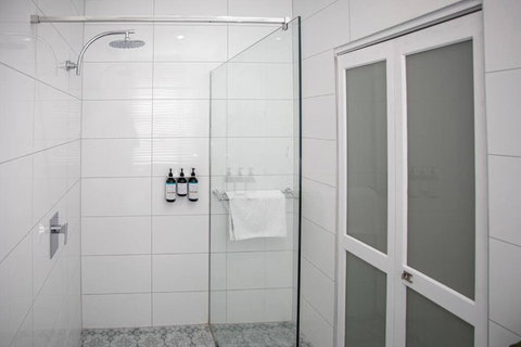 Oxbridge- Period Home In Central Goulburn - SA Accommodation 1