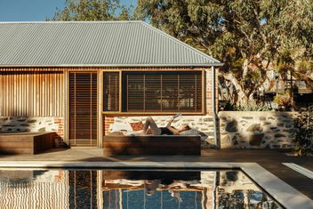 Pago Middleton with SA Accommodation