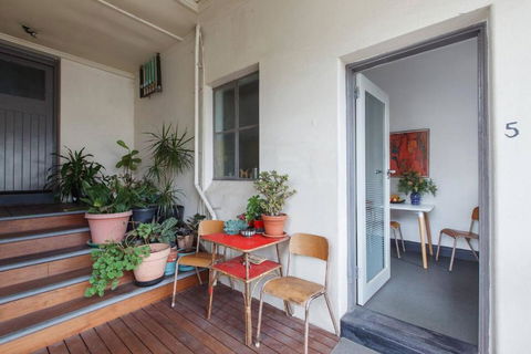 Parkside Hideaway - Beautiful Art Deco Near Zoo - SA Accommodation 2