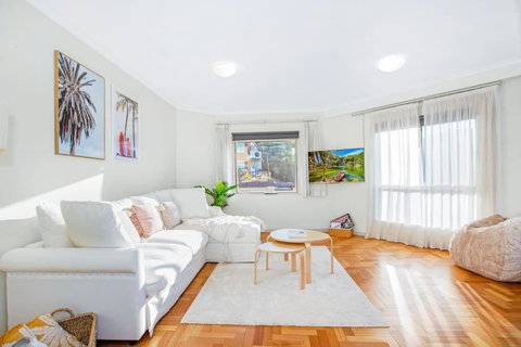 Perfect Manly Retreat, In The Heart Of Manly, Family & Couple Friendly Apartment With CAR SPOT - SA Accommodation 0
