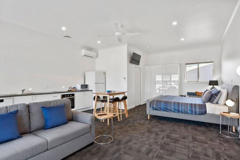Port Lincoln Shark Apartment 5 - SA Accommodation 0