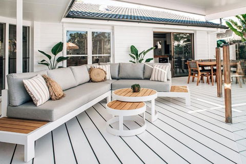 Prime Location With Pool - Walk To Coolum Beach - SA Accommodation 2