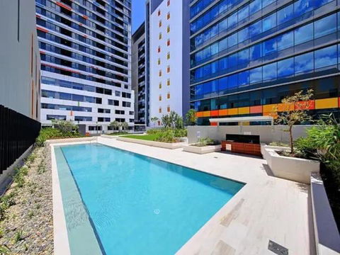 Private Bedroom & Bathroom In Shared Inner Brisbane Apartment - SA Accommodation 0