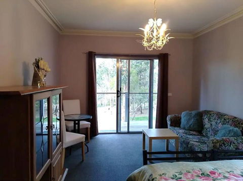 Purple House - Corner Spa, Views And Wildlife - SA Accommodation 3
