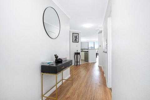 Pyrmont 2 Bed Apartment - Prime Location W Parking - SA Accommodation 1