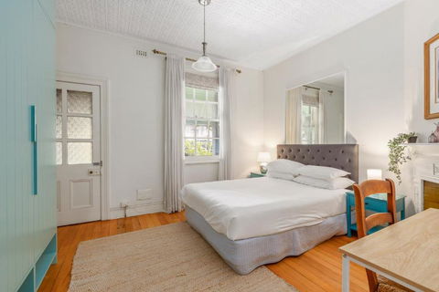 Quaint 3-Bed Heritage Home In The Heart Of Sydney - SA Accommodation 1