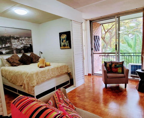 Quaint & Tranquil Subiaco 1 Bedroom Apartment - SA Accommodation 2