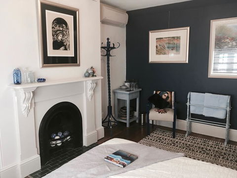 Assemblage Boutique Art B & B - SA Accommodation 2