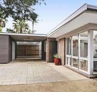 Backyard Bliss - SA Accommodation