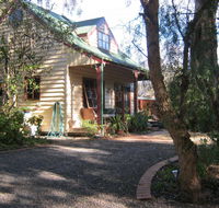 Ballarat cottages incorporating yarrowee cottage and Admirals cottage - SA Accommodation