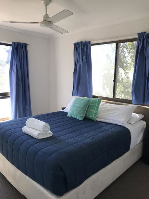 Bargara Beach Motor Inn - SA Accommodation 1