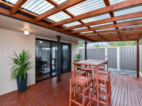 Bass House - SA Accommodation 1