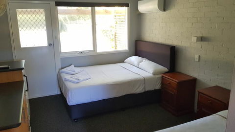 Bateau Bay Hotel - SA Accommodation 0