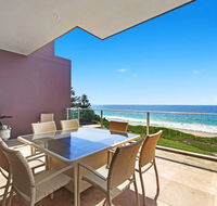 Beach and Ocean Front Penthouse with Wifi and Parking - SA Accommodation