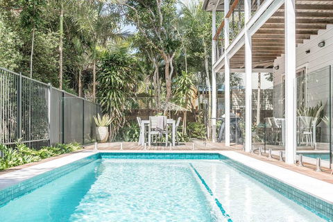 Beach Chalet - SA Accommodation 0