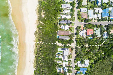 Beach Chalet - SA Accommodation 2