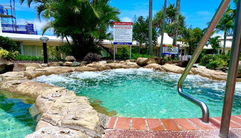 Resort Queen Studio At Alex Beach Resort - SA Accommodation 1