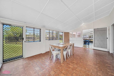 Reef Shack Beach Vibes Stroll To The Beach - SA Accommodation 3