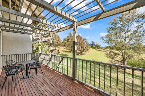 Refreshing Valley Escape - SA Accommodation 0