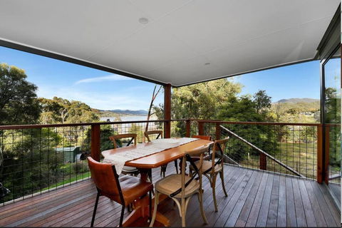 Relax At Goughs Bay - SA Accommodation 0