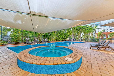 Resort Style King Pad With Sparkling Sea Views - SA Accommodation 1