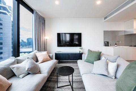Resort Style Living 2 Bed Apt With Pool BBQ - SA Accommodation 0