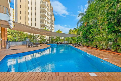 Resort Style Living In An Oceanview King Suite - SA Accommodation 3