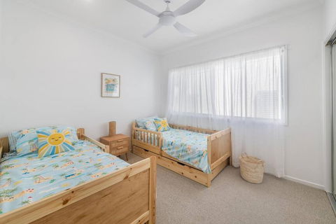 Retreat In The Heart Of Alex - 3BR Sleeps 11, Pool - SA Accommodation 3