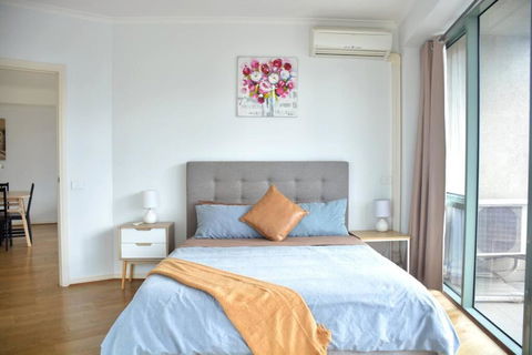 RiverView Spacious 3BR2Bath2Car WifiPoolGym Crown - SA Accommodation 1