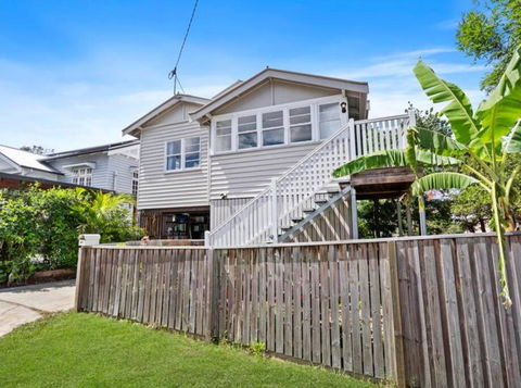 Room In Large Home 6 Min To CBD - SA Accommodation 0