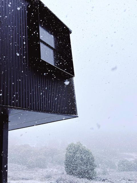 Roam Merrijig - Luxury Stay With Mountain Views - Foothills Of Mt Buller - SA Accommodation 3